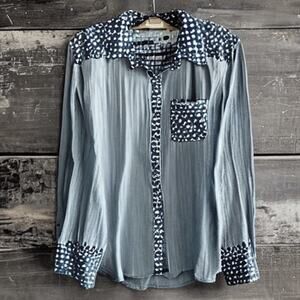 Suzanne Betro Long Sleeve Button up Shirt Plaid/Striped Blue White Size Medium